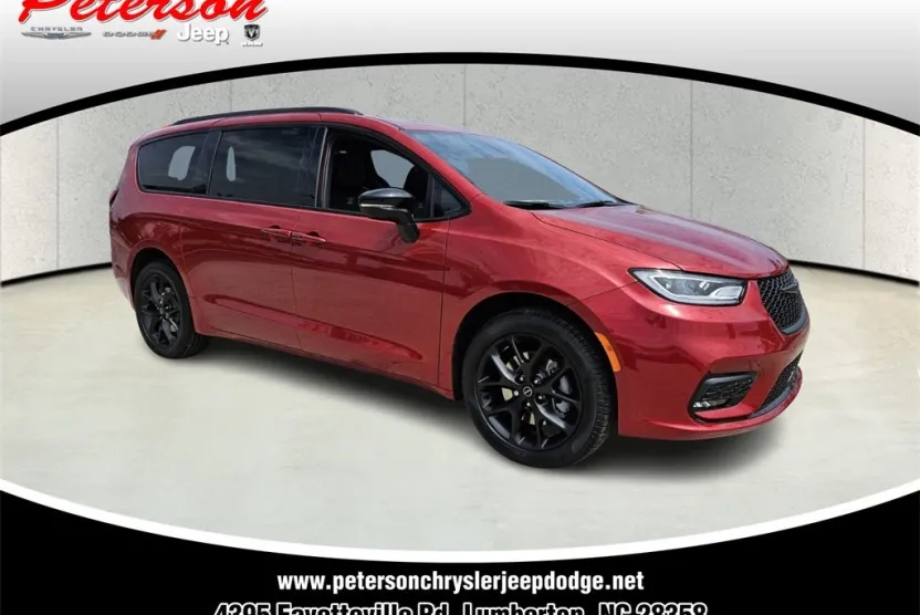 2026 Chrysler Pacifica Limited photo 1