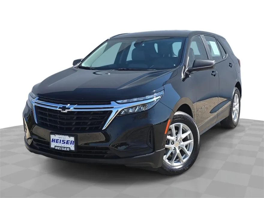 2024 Chevrolet Equinox LS photo 1
