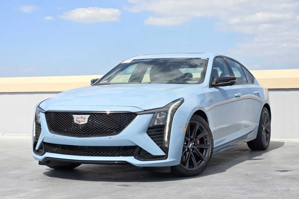 2026 Cadillac CT5 V photo 1