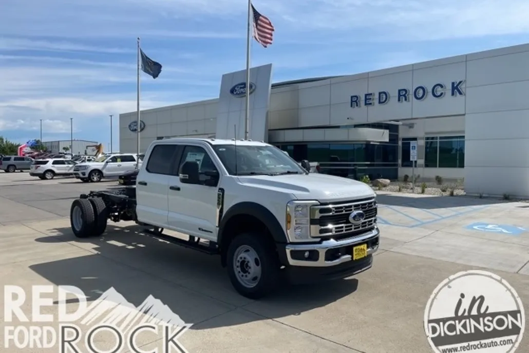 2025 Ford F-550 XL photo 1
