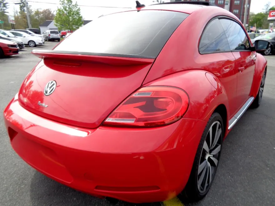 2012 Volkswagen Beetle Turbo photo 17