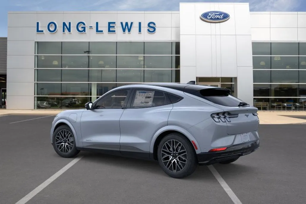 2025 Ford Mustang Mach-E Premium photo 1