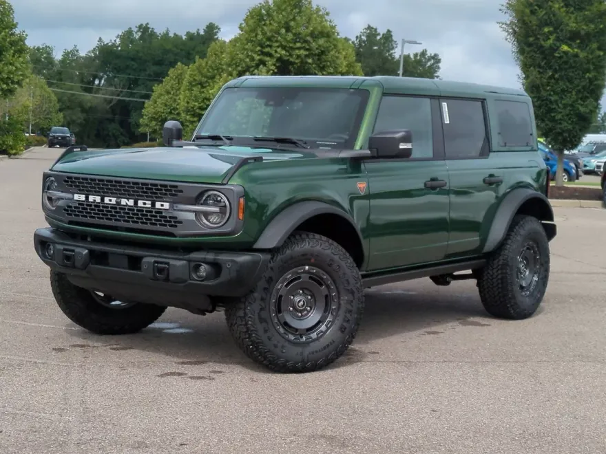 2025 Ford Bronco Badlands photo 1