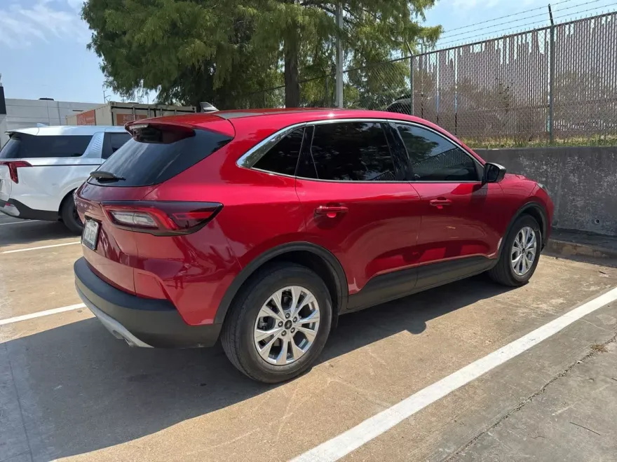 2023 Ford Escape Active photo 1