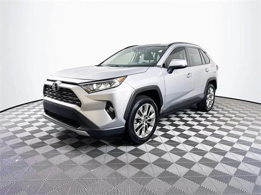 2021 Toyota RAV4 Limited photo 1