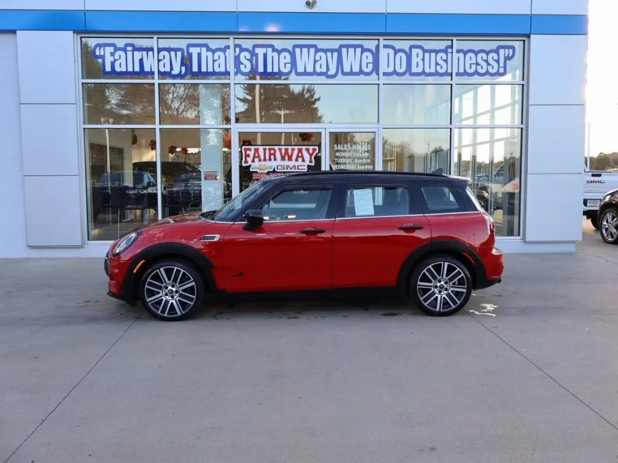 2024 Mini Clubman Base S ALL4 photo 1
