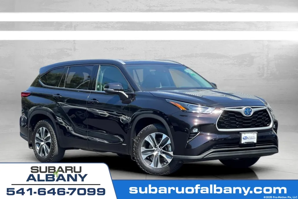 2022 Toyota Highlander Hybrid XLE photo 1