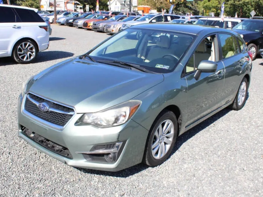 2016 Subaru Impreza 2.0i Premium photo 1