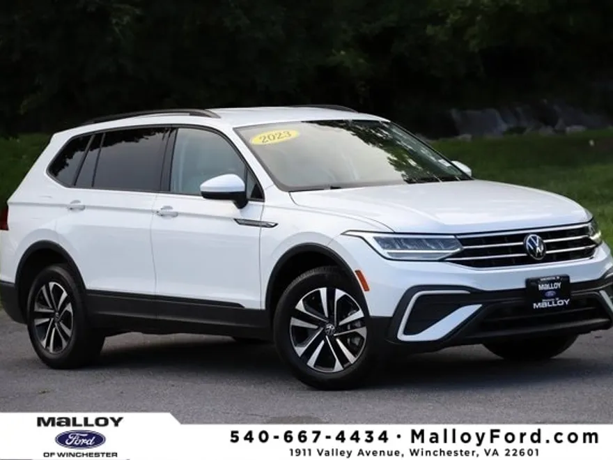 2023 Volkswagen Tiguan S photo 1