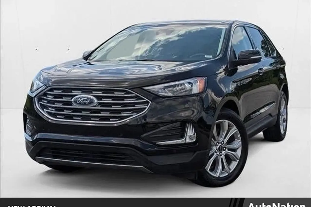 2024 Ford Edge Titanium photo 1