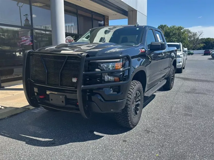 2024 Chevrolet Silverado 1500 Custom Trail Boss photo 1