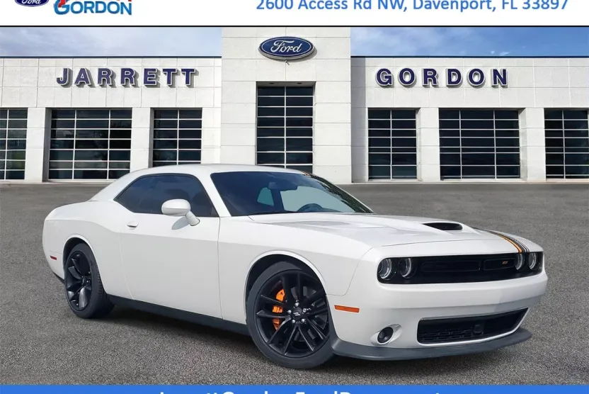 2023 Dodge Challenger GT photo 1