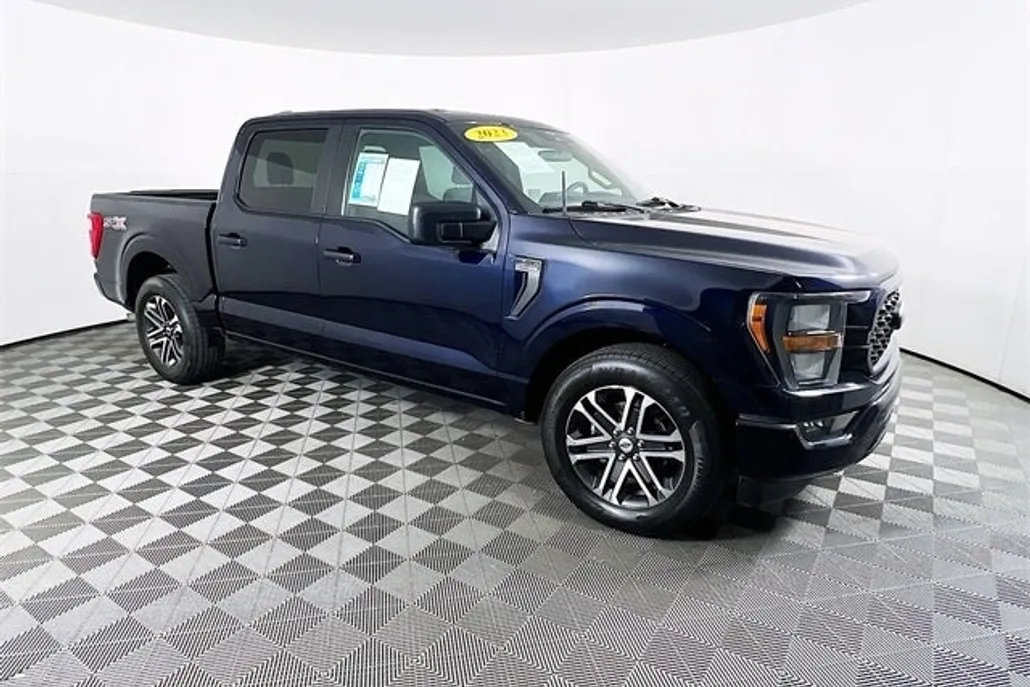 2023 Ford F-150 XL photo 1