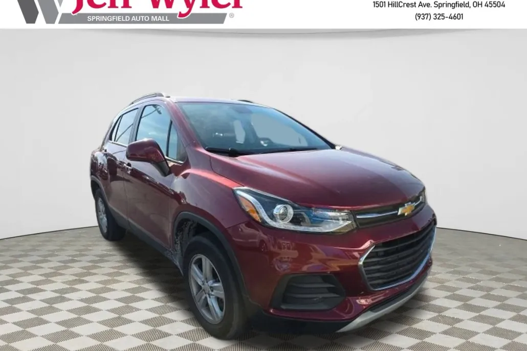 2022 Chevrolet Trax LT photo 1