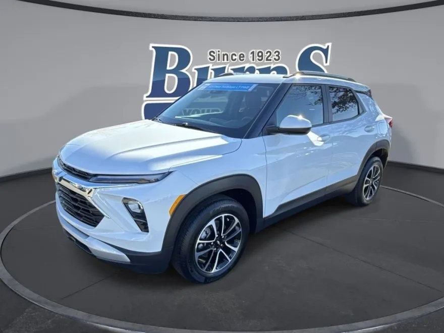 2025 Chevrolet Trailblazer LT photo 1