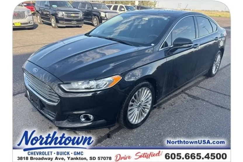 2015 Ford Fusion Titanium photo 1