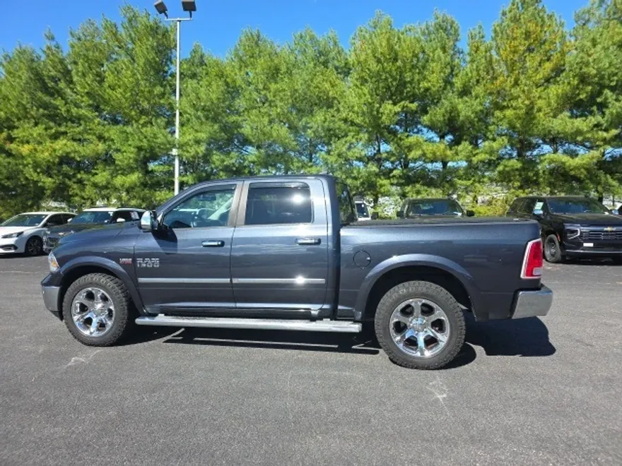 2014 Ram 1500 Laramie photo 1