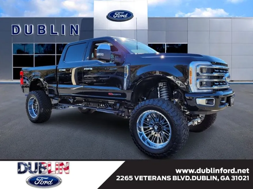 2024 Ford F-250 Platinum photo 1