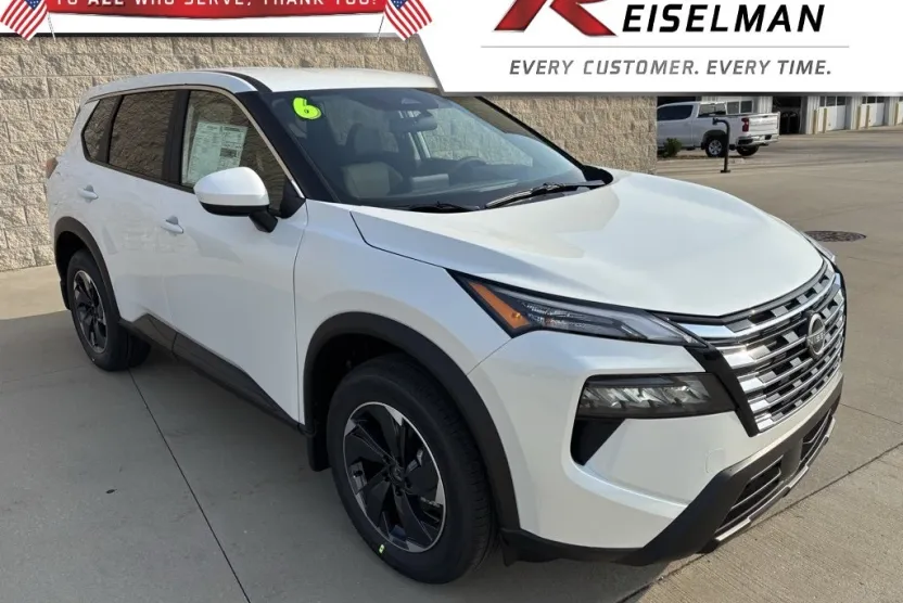 2026 Nissan Rogue SV AWD photo 1