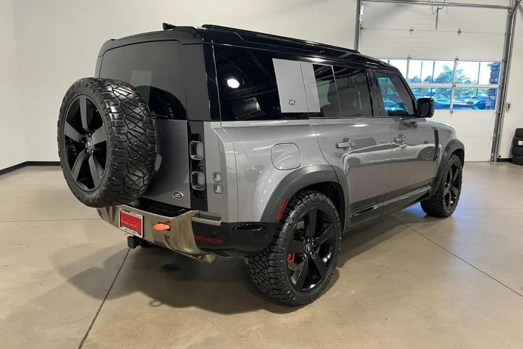 2020 Land Rover Defender 110 X photo 1