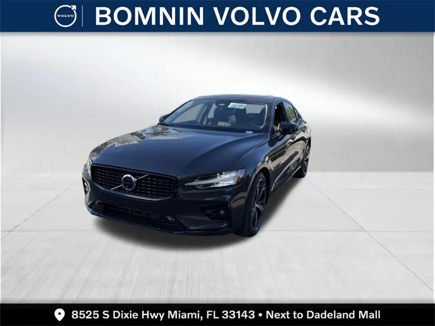 2025 Volvo S60 B5 Plus photo 1