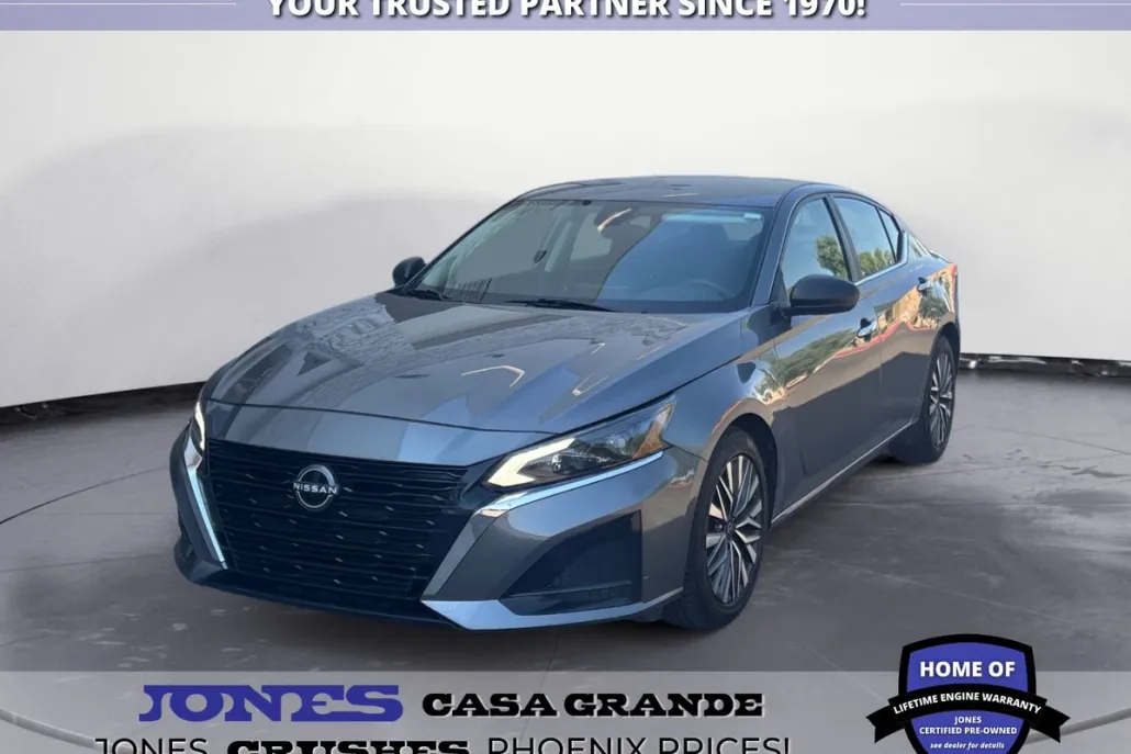 2024 Nissan Altima 2.5 SV photo 1