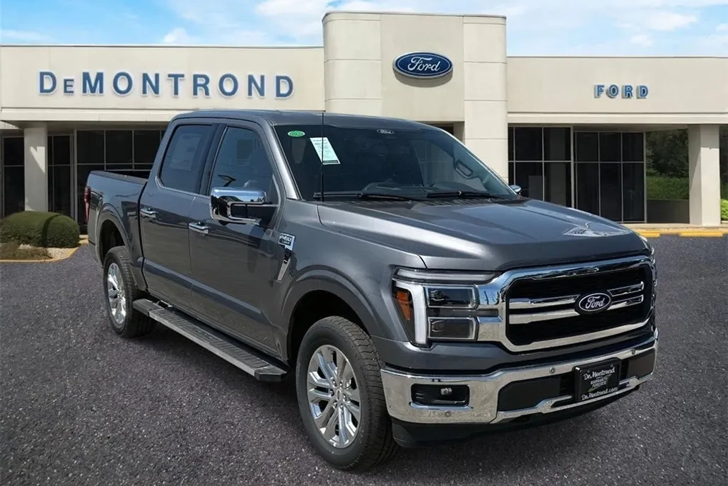 2025 Ford F-150 Lariat photo 1