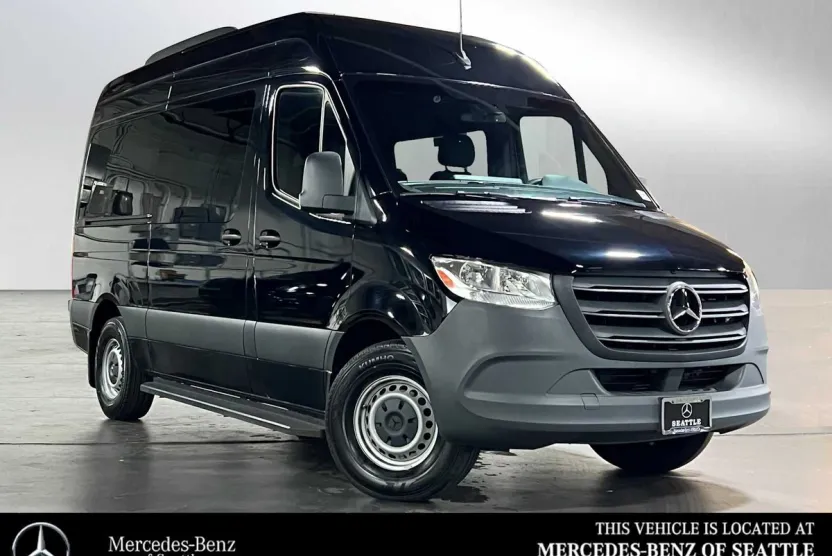 2022 Mercedes Benz Sprinter 2500 Standard Roof photo 1