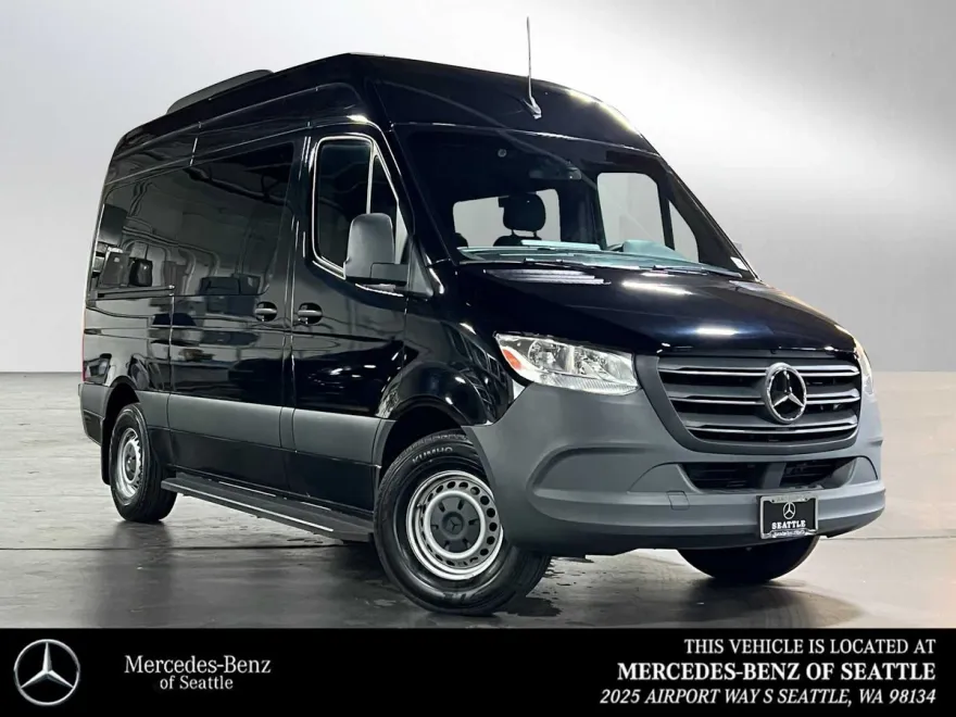 2022 Mercedes Benz Sprinter 2500 Standard Roof photo 1