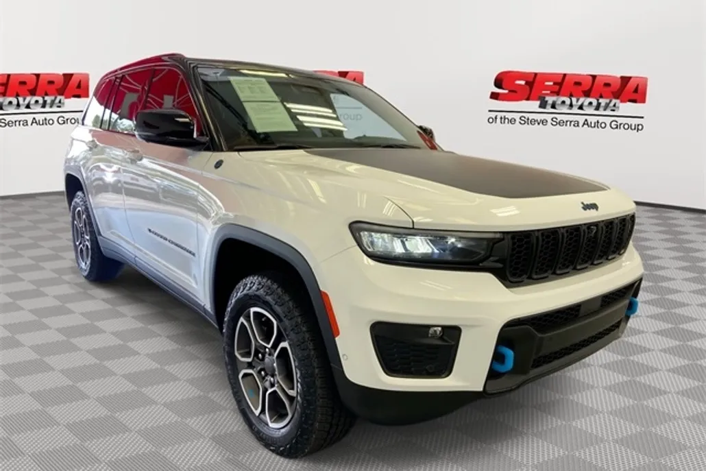 2023 Jeep Grand Cherokee Trailhawk 4xe photo 1