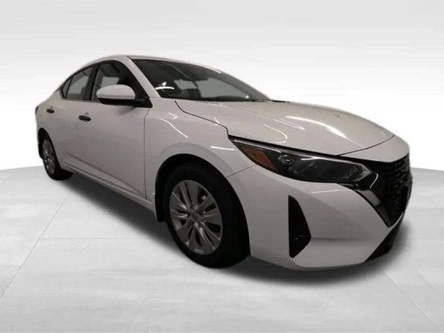 2025 Nissan Sentra S photo 1