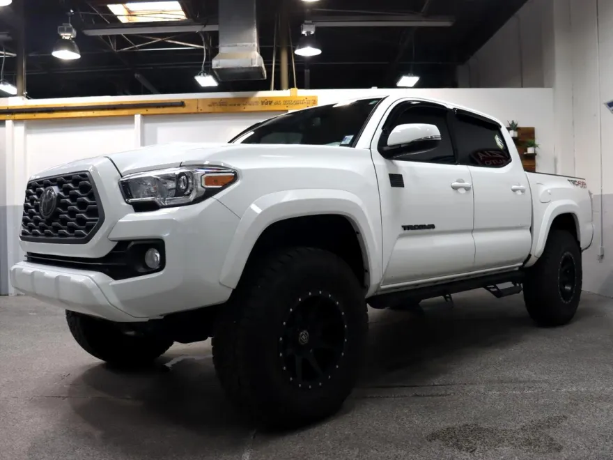 2021 Toyota Tacoma TRD Sport Double Cab V6 photo 1