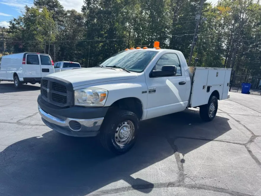 2007 Dodge Ram SLT photo 1