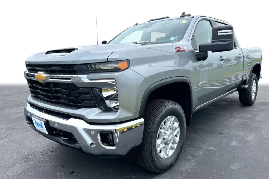 2025 Chevrolet Silverado 2500HD LT photo 1