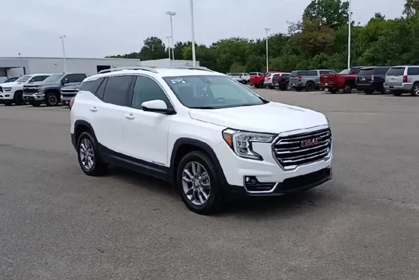 2024 Gmc Terrain SLT photo 1