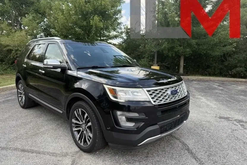 2016 Ford Explorer Platinum photo 1
