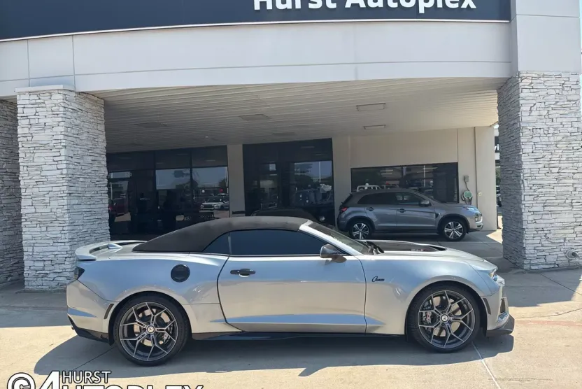 2024 Chevrolet Camaro ZL1 photo 1