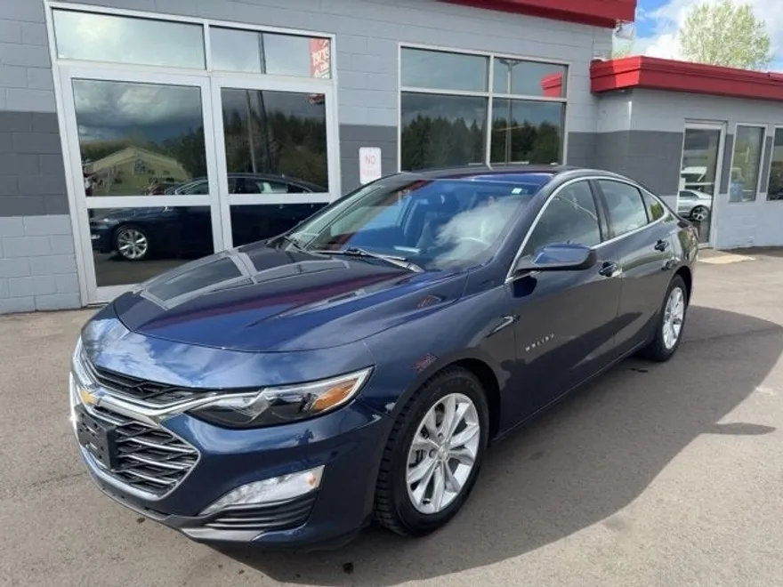 2022 Chevrolet Malibu photo 1