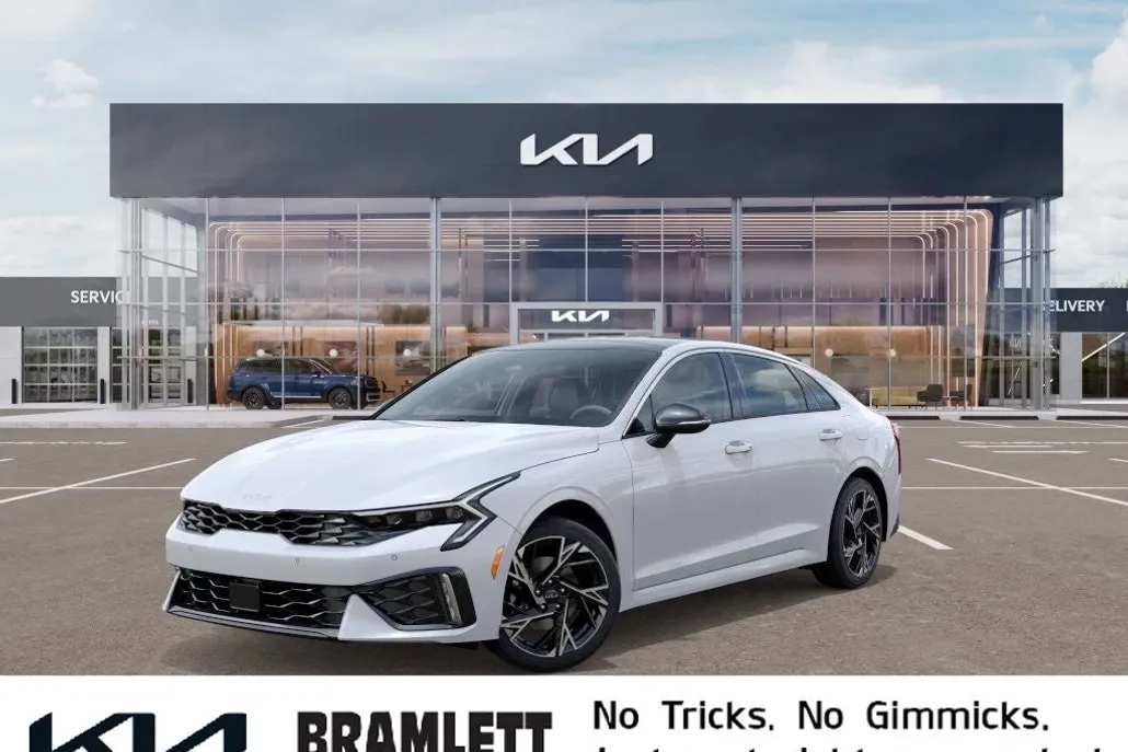 2025 Kia K5 GT-Line photo 1