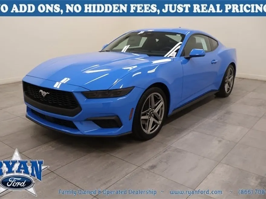 2025 Ford Mustang EcoBoost photo 1