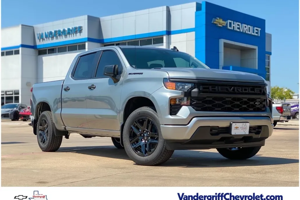2026 Chevrolet Silverado 1500 Custom photo 1