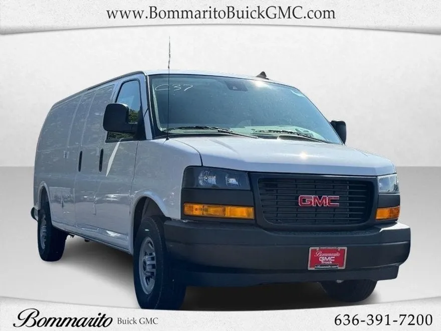 2025 Gmc Savana Cargo 2500 photo 1