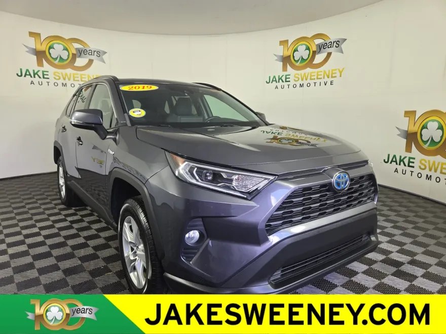 2019 Toyota RAV4 Hybrid XLE photo 1