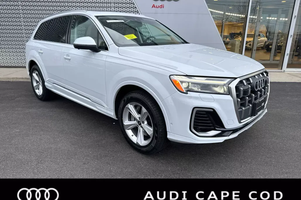2025 Audi Q7 Premium photo 1
