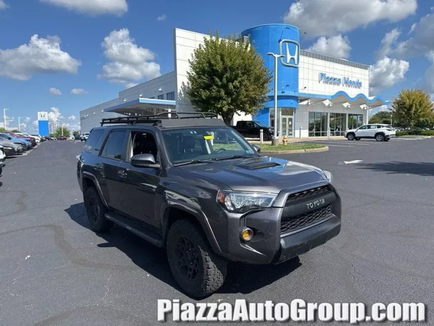 2016 Toyota 4Runner TRD Pro photo 1