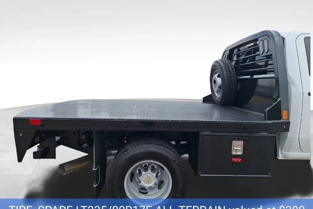 2025 Chevrolet Silverado 3500HD Work Truck photo 1