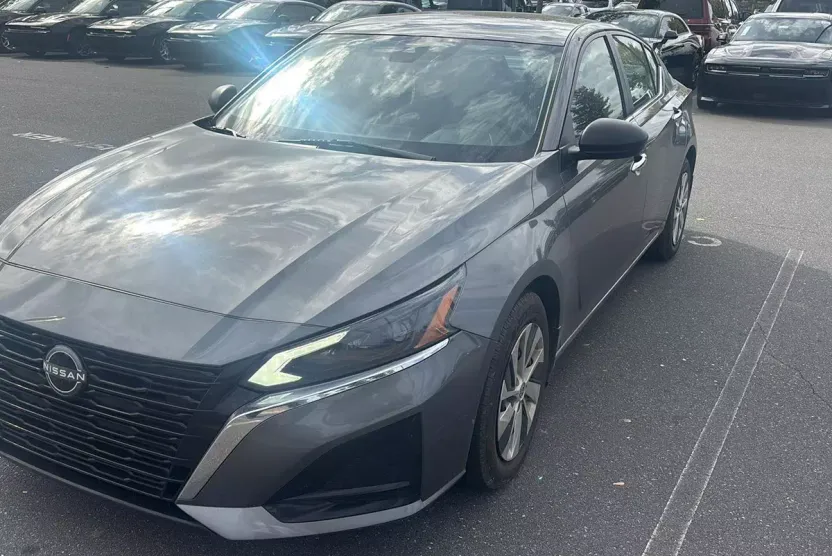2024 Nissan Altima 2.5 S photo 1