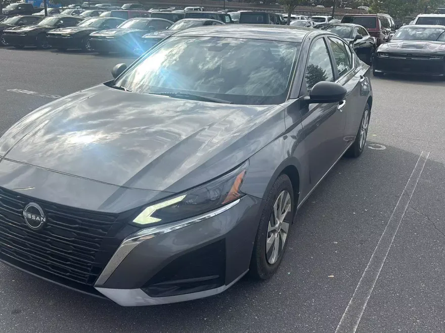 2024 Nissan Altima 2.5 S photo 1