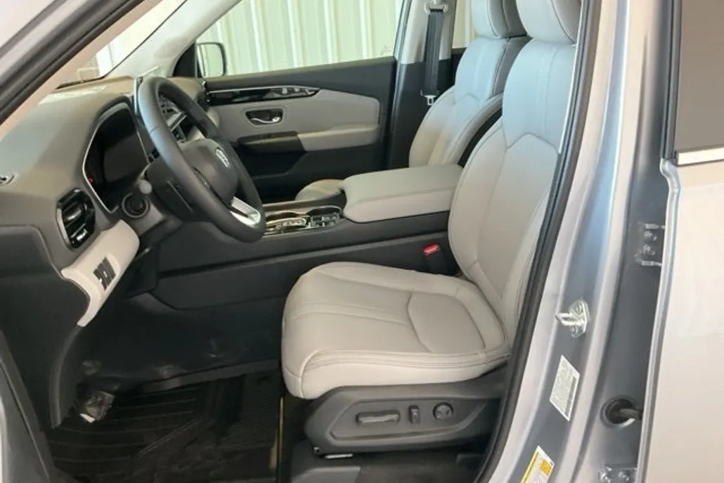 2025 Honda Pilot EX-L photo 1