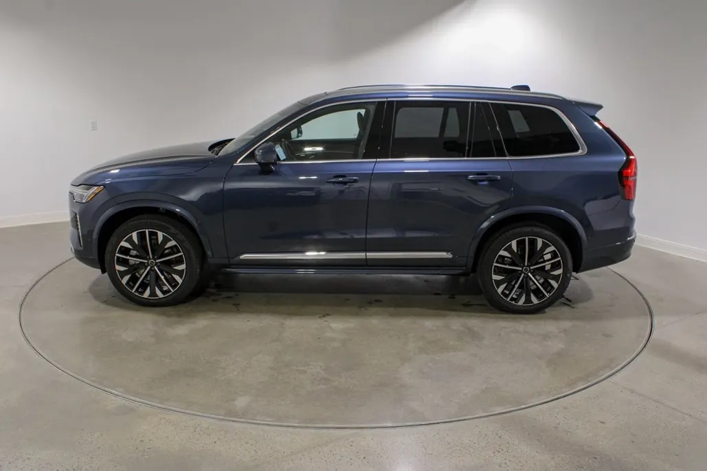 2026 Volvo XC90 Plus photo 1